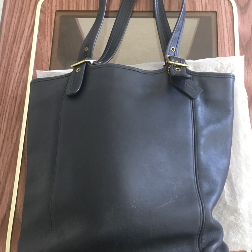 Authentic Coach Bag Dark Blue Excellent Condition